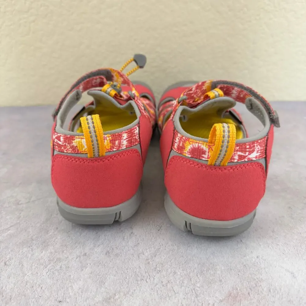 KEEN Moxie Sandals Girls Youth Size 6 Pink Yellow Water Shoes Closed Toe 1026320